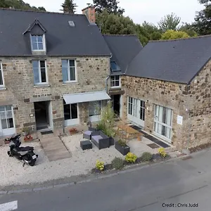 Vakantiehuis Les 2 Hermines Mont-Dol