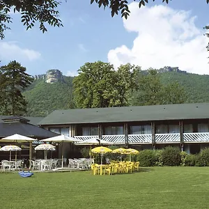 Resort Domaine Du Roc Nantais, Nant
